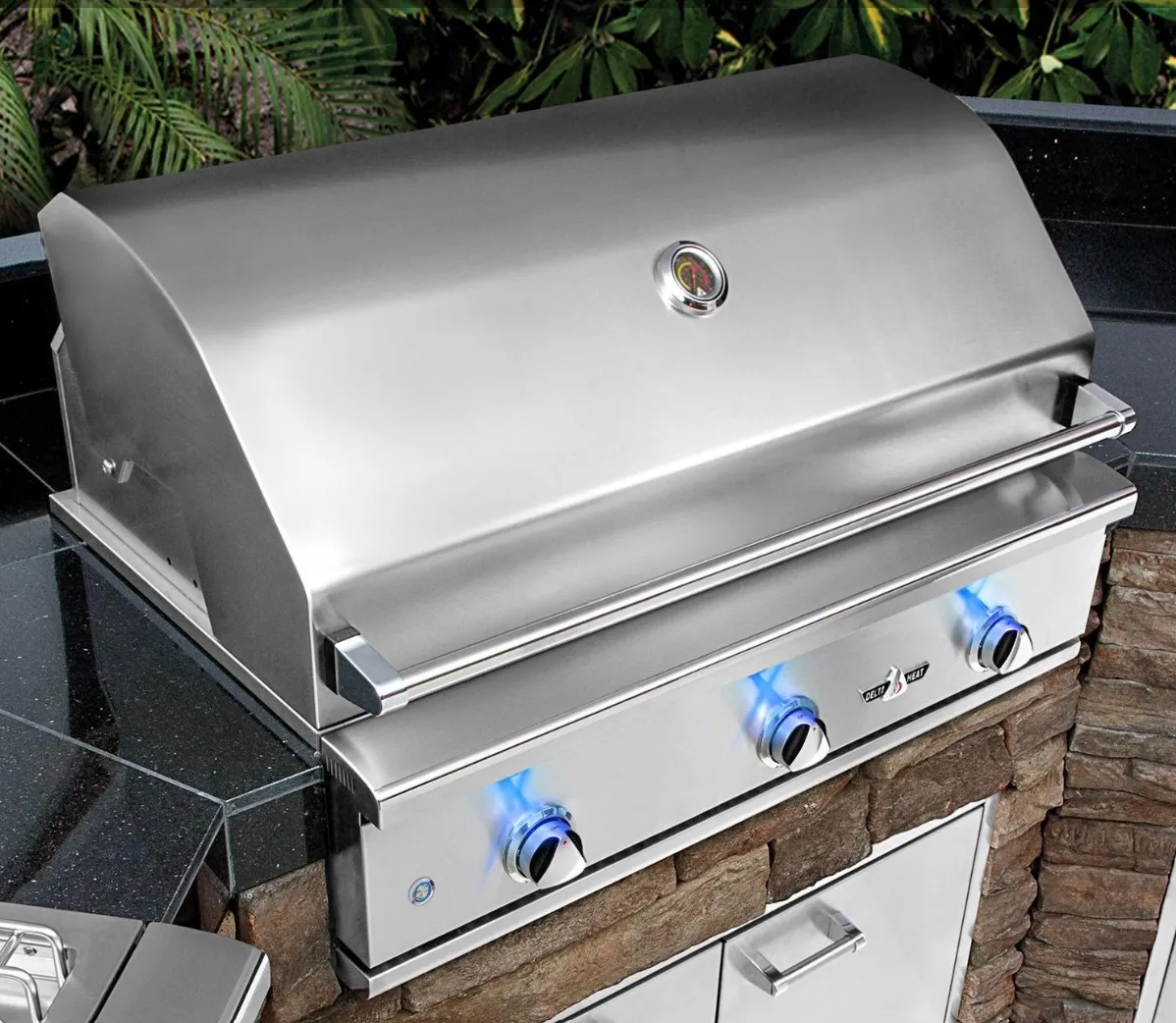 Delta Heat: 38" Gas Grill