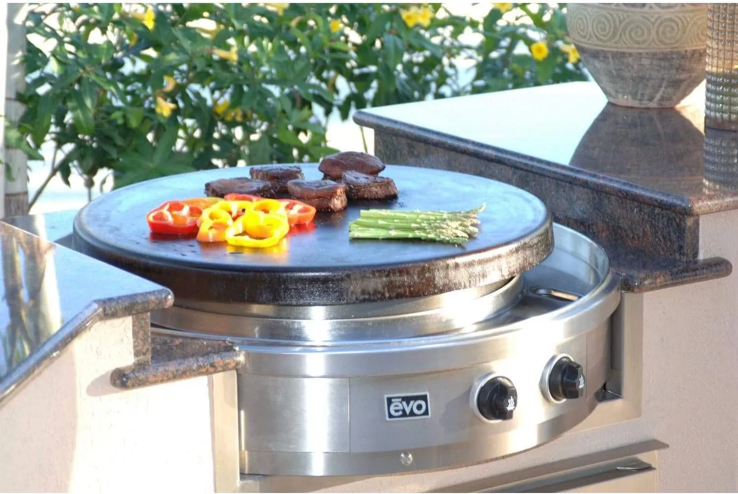 Evo Grills: Affinity 30G Griddle w/ Seasoned Cook Surface